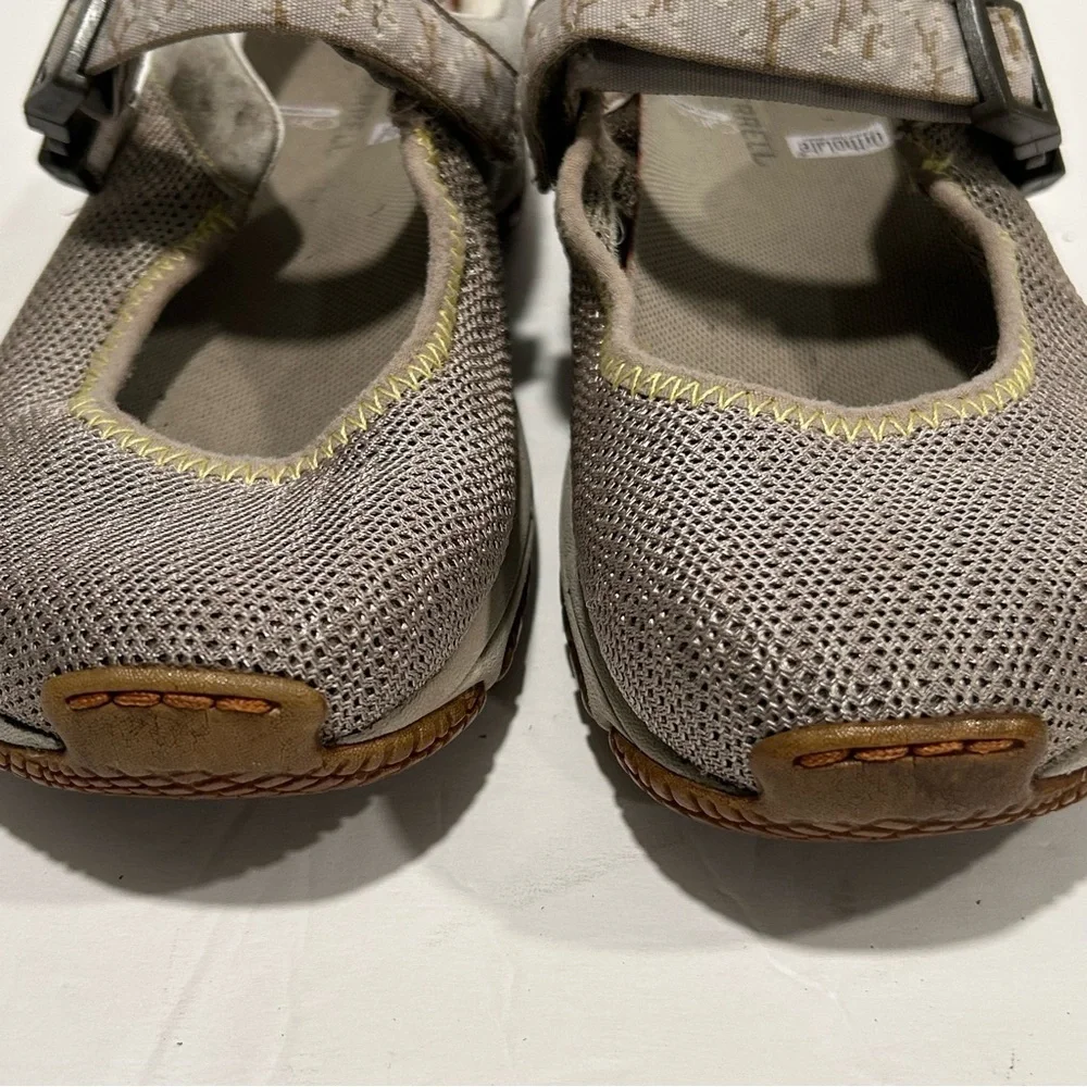 MERRELL Woman’s Encore Mary Jane Trail Shoes Grey Outdoor Adjustable, size 7